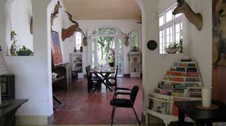 Hemingway house - Entry